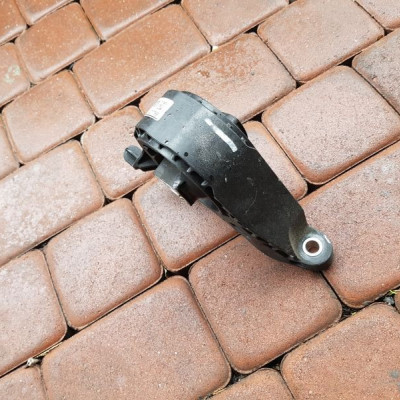Poduszka łapa silnika Opel Insignia 13227769
