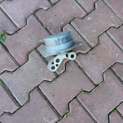 Poduszka łapa silnika skrzyni 2.0 OPEL Insignia