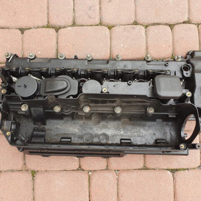 Pokrywa obudowa zaworów 3.0D BMW E60 E90 7789395