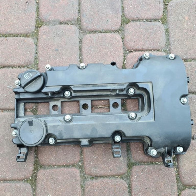 Pokrywa zaworów 1.4T Opel Astra J IV 55561426
