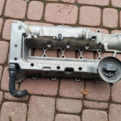 Pokrywa zaworów 1.6T LWC Opel Zafira C 55569822