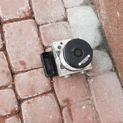 Pompa ABS hamulcowa Opel Astra J IV 13412552