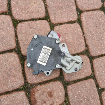 Pompa EGR 2.0t 250km Opel Insignia 12654111