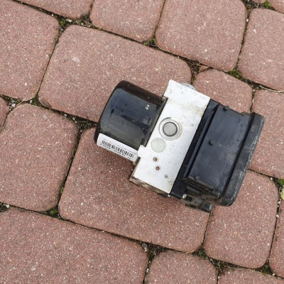 Pompa hamulcowa ABS Astra J 4 IV 13379599 AFD