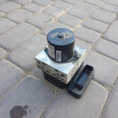 Pompa hamulcowa ABS Opel Insignia 13313805