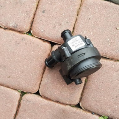 Pompa obiegowa wody Audi Q3 2017 5Q0121591AN