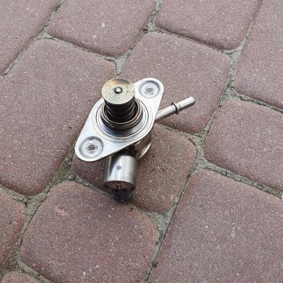 Pompa paliwa 1.6T Opel Astra K V 55585049