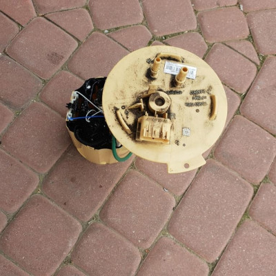 Pompa paliwa 1.7Diesel Opel Astra 4 IV J 13583744