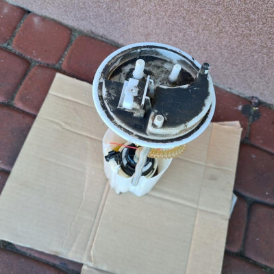 Pompa paliwa Opel Combo D 51827144