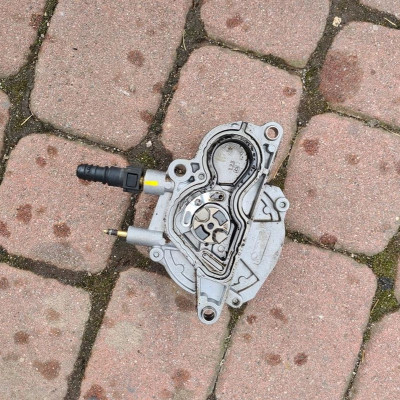Pompa VACUM 1.7CDTI Opel Mokka 898115-4390