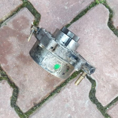 Pompa vacum Opel Vectra C 1.9 CDTI 55188660