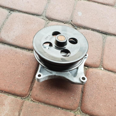 Pompa wody 1.4T Opel Astra K 5 V 12635767