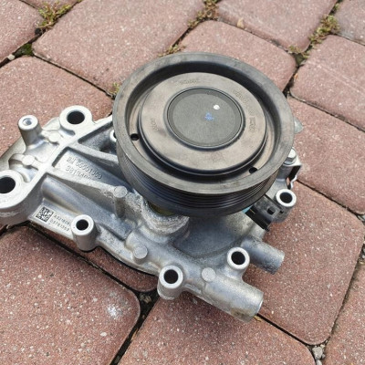 Pompa wody 170KM Opel Zafira C 55501353