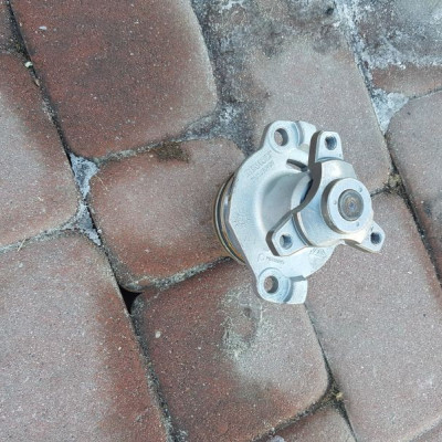 Pompa wody 2.3 DCI Master movano 210103098R