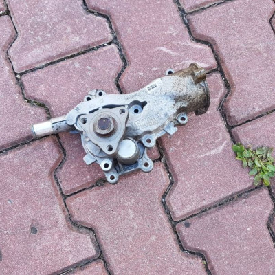 POMPA WODY OPEL ASTRA H CORSA D MERIVA 55568032
