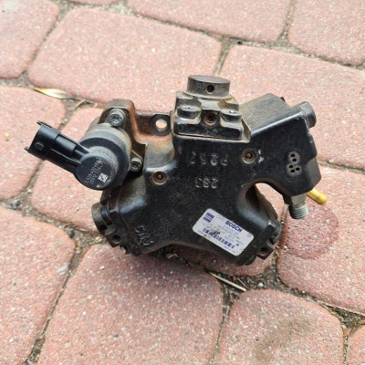 Pompa wtryskowa 1.3CDTI Opel Astra J IV 55572537