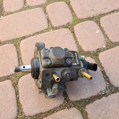 Pompa wtryskowa 1.6 Opel Combo D 55234362