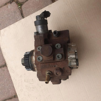 Pompa wtryskowa 2.0DCI Vivaro Trafic 8200690744