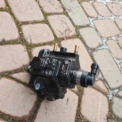 Pompa wtryskowa CR Opel Insignia 55597787