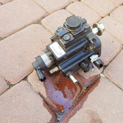 Pompa wtryskowa Opel Insignia Astra J 0445010248