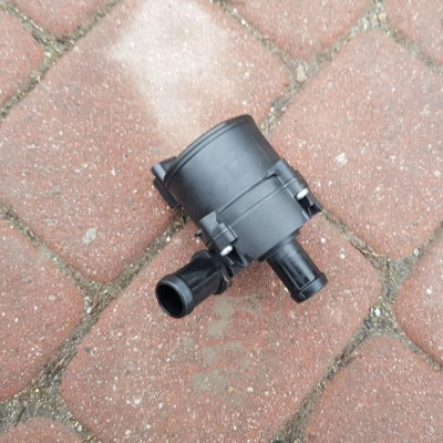 Pompka obiegowa wody Trafic 3 Vivaro B 0392023219