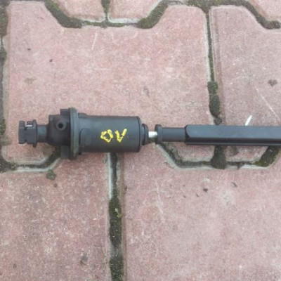 Pompka Sprzęgła 2012 vivaro trafic primastar