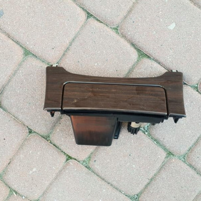 Popielniczka brąz drewno Opel Insignia