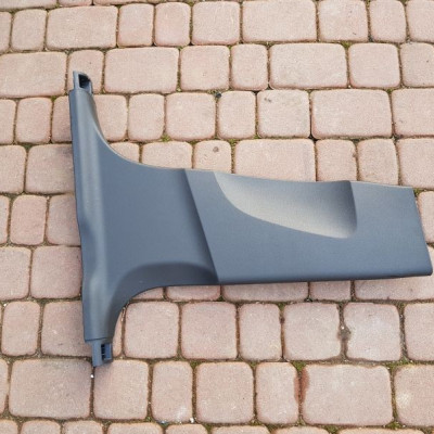 Poszycie osłona słupka Audi Q3 8U0867240B