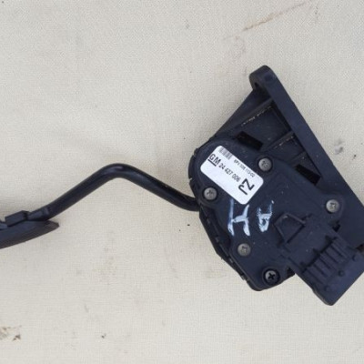 POTENCJOMETR PEDAŁ GAZU OPEL ASTRA III H 24427006
