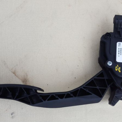 POTENCJOMETR PEDAŁ GAZU OPEL ZAFIRA C 13253791