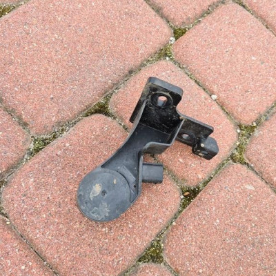 Poziomica lamp przód Zafira C 12845300