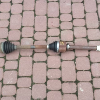 Półoś 2.0 DCI 2014r VIVARO TRAFIC PRIMASTAR nowa