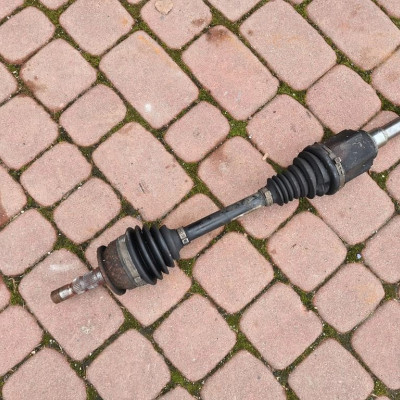 Półoś automat 1.6 Opel Astra J IV 13335133 AAFJ