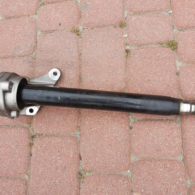 Półoś podpora Opel Insignia 2,0 CDTI 13228232 NW