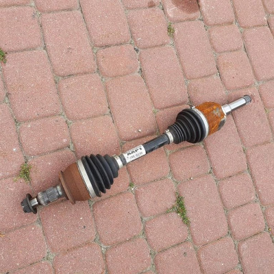 Półoś półośka 1.6 Opel Zafira C 13362754 AAP1