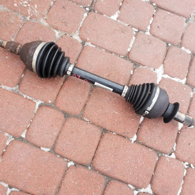 Półoś półośka CW Opel Astra J IV 13250870