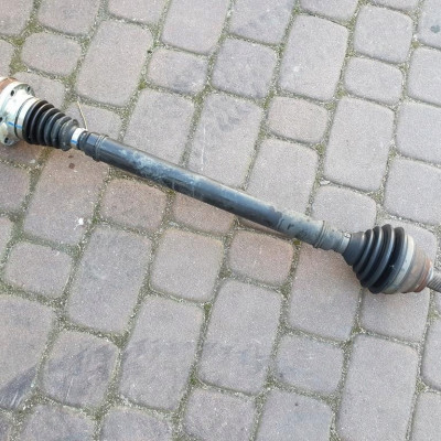 Półoś półośka przegób VW Jetta 5C6 1K0407272RR