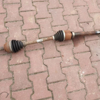 Półoś półośka Vivaro B Trafic III 391005010R