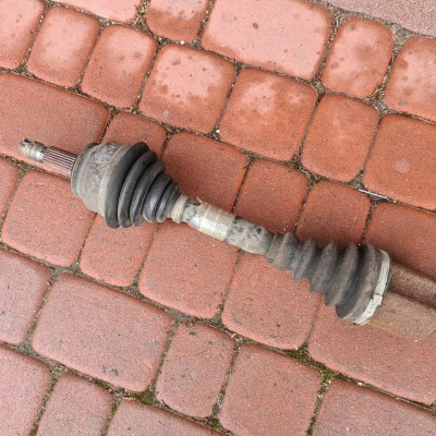 Półoś przegub lewa 1.6JTD Opel Combo D 518451915