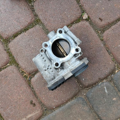 Przepustnica 1.4T Opel Astra J IV 55562270