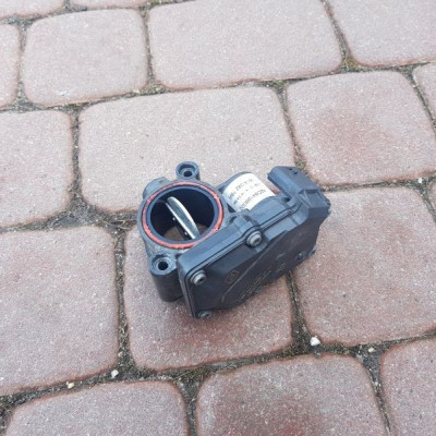 Przepustnica 1.6 DCI Vivaro Trafic III H8201374868