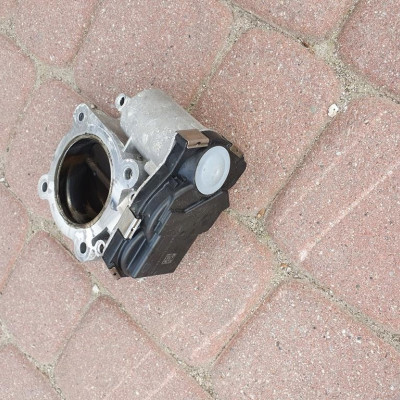 Przepustnica 1.6 Opel Zafira C 55576656