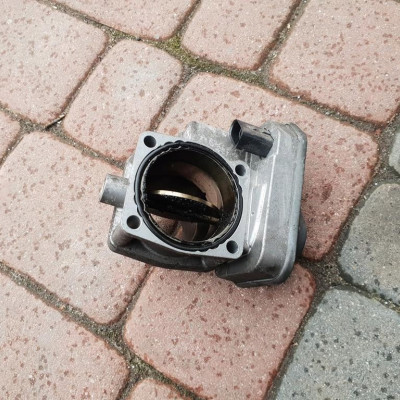 Przepustnica 1.7CDTI Opel Astra J IV 8981052101