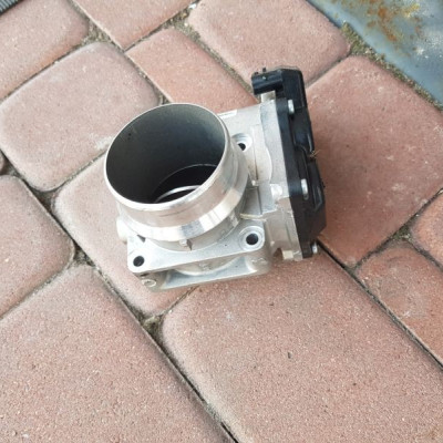 Przepustnica 2.3 DCI Master movano 8201353976 NOWA