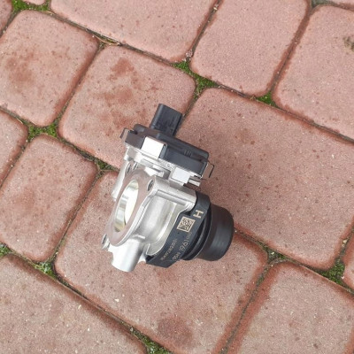 Przepustnica Opel Astra K V 1.2T 55510598