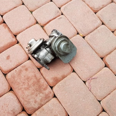 PRZEPUSTNICA VOLKSWAGEN SEAT 2.0 TDI 038128063G