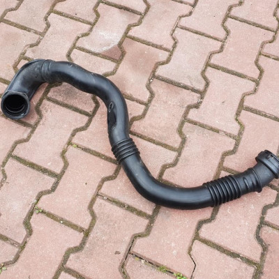 Przewód intercoolera 170KM Opel Zafira C 13402258