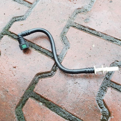 Przewód paliwowy 2.5 VIVARO TRAFIC PRIMASTAR