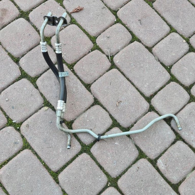 Przewód przewody chłodnic Opel Insignia 13220158