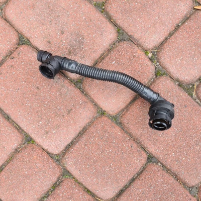 Przewód rura oleju 1.6T OPC Opel Corsa E 55569363